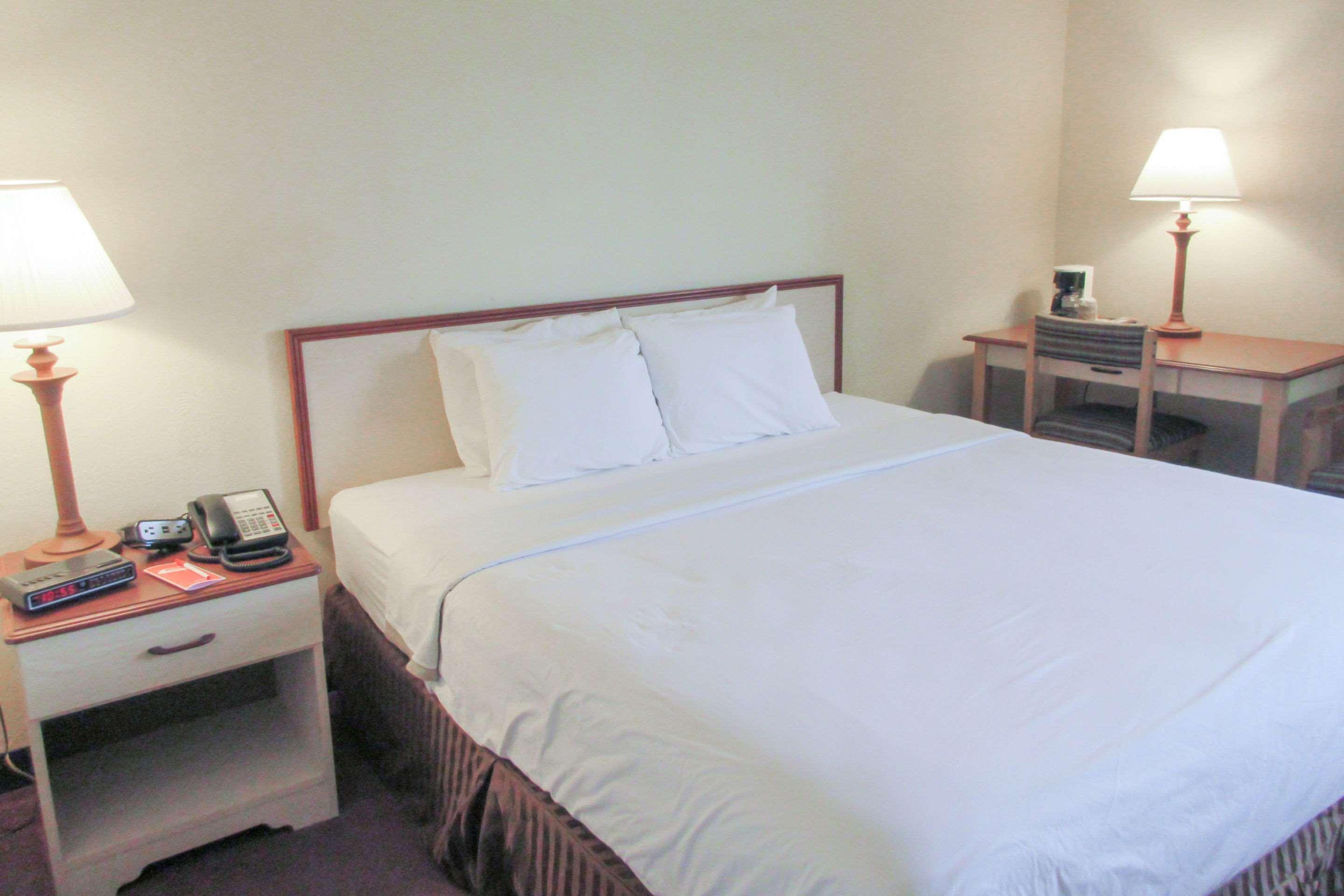 Days Inn By Wyndham Erie Kearsarge Екстериор снимка