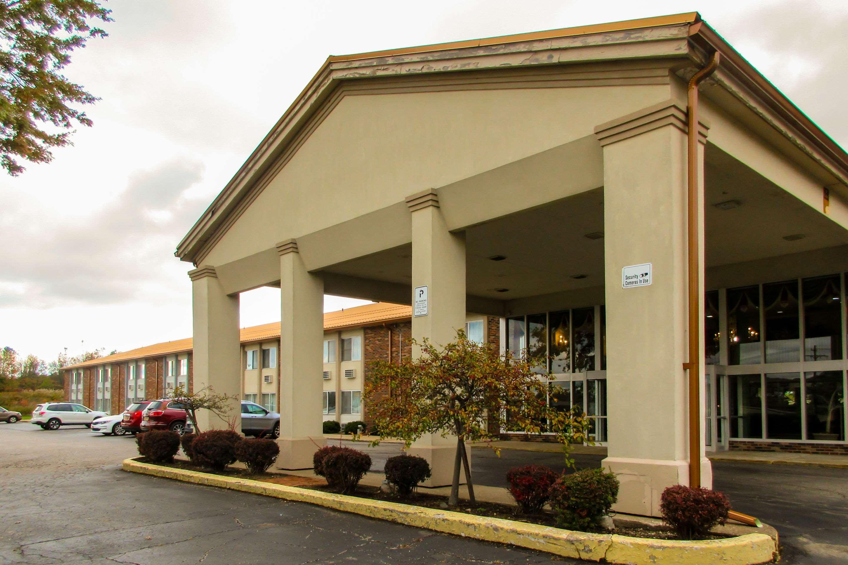 Days Inn By Wyndham Erie Kearsarge Екстериор снимка