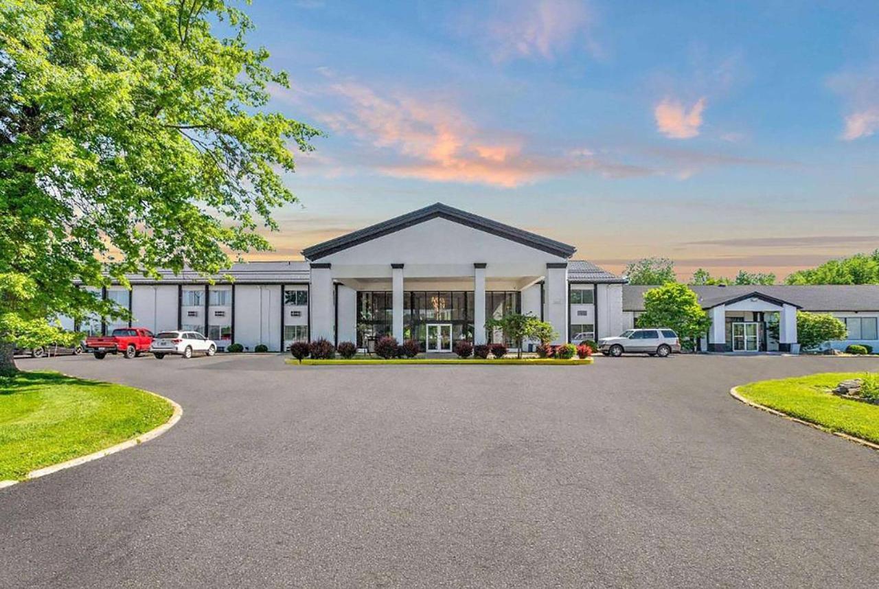Days Inn By Wyndham Erie Kearsarge Екстериор снимка