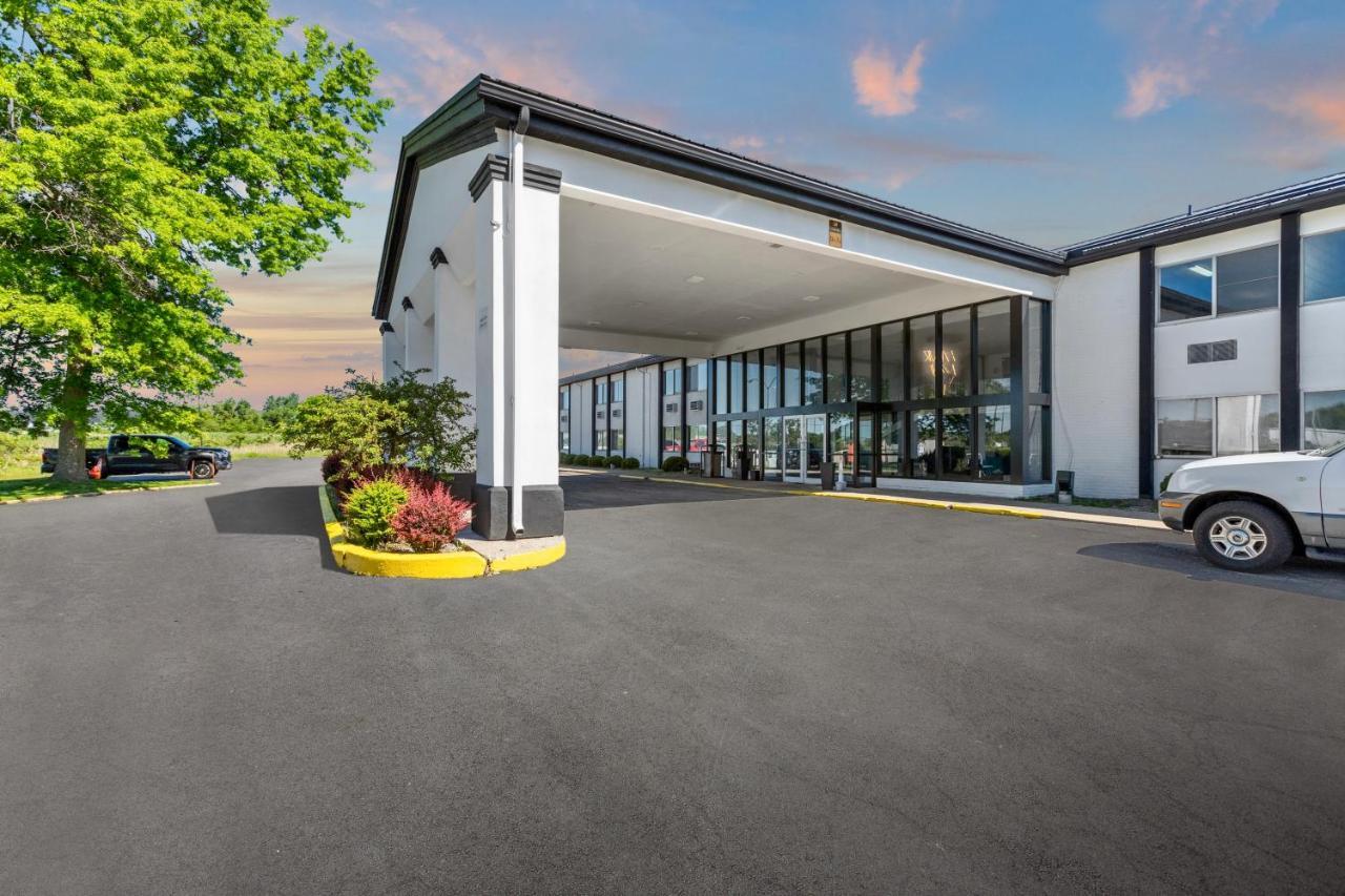 Days Inn By Wyndham Erie Kearsarge Екстериор снимка